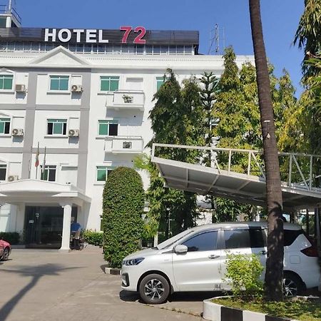 Hotel 72 Yangon Esterno foto