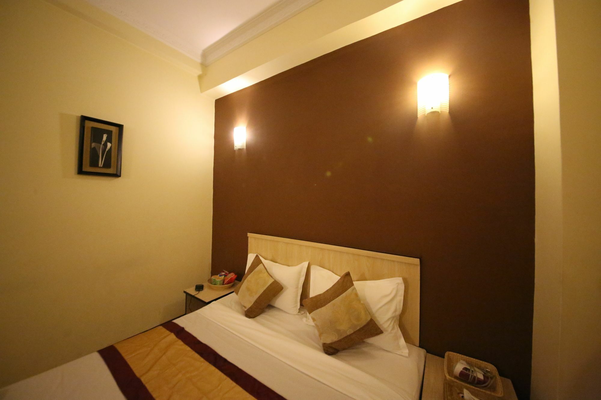 Hotel 72 Yangon Esterno foto