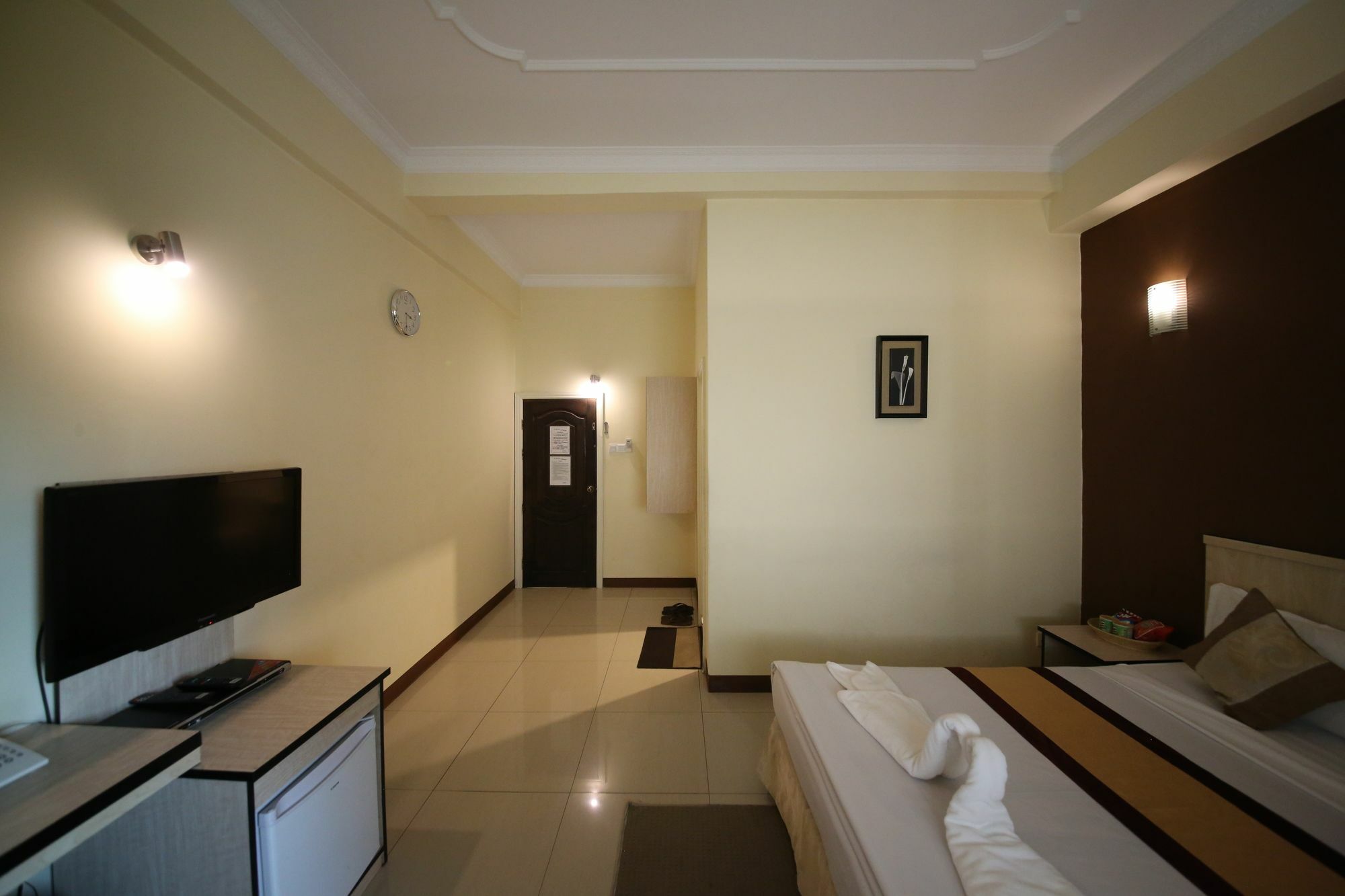 Hotel 72 Yangon Esterno foto