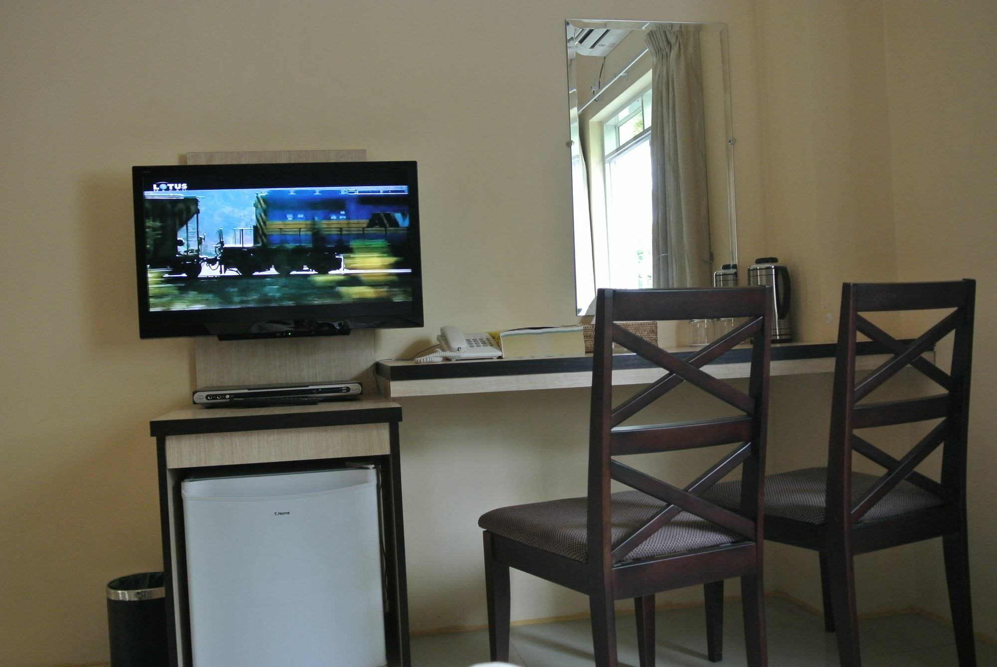 Hotel 72 Yangon Esterno foto