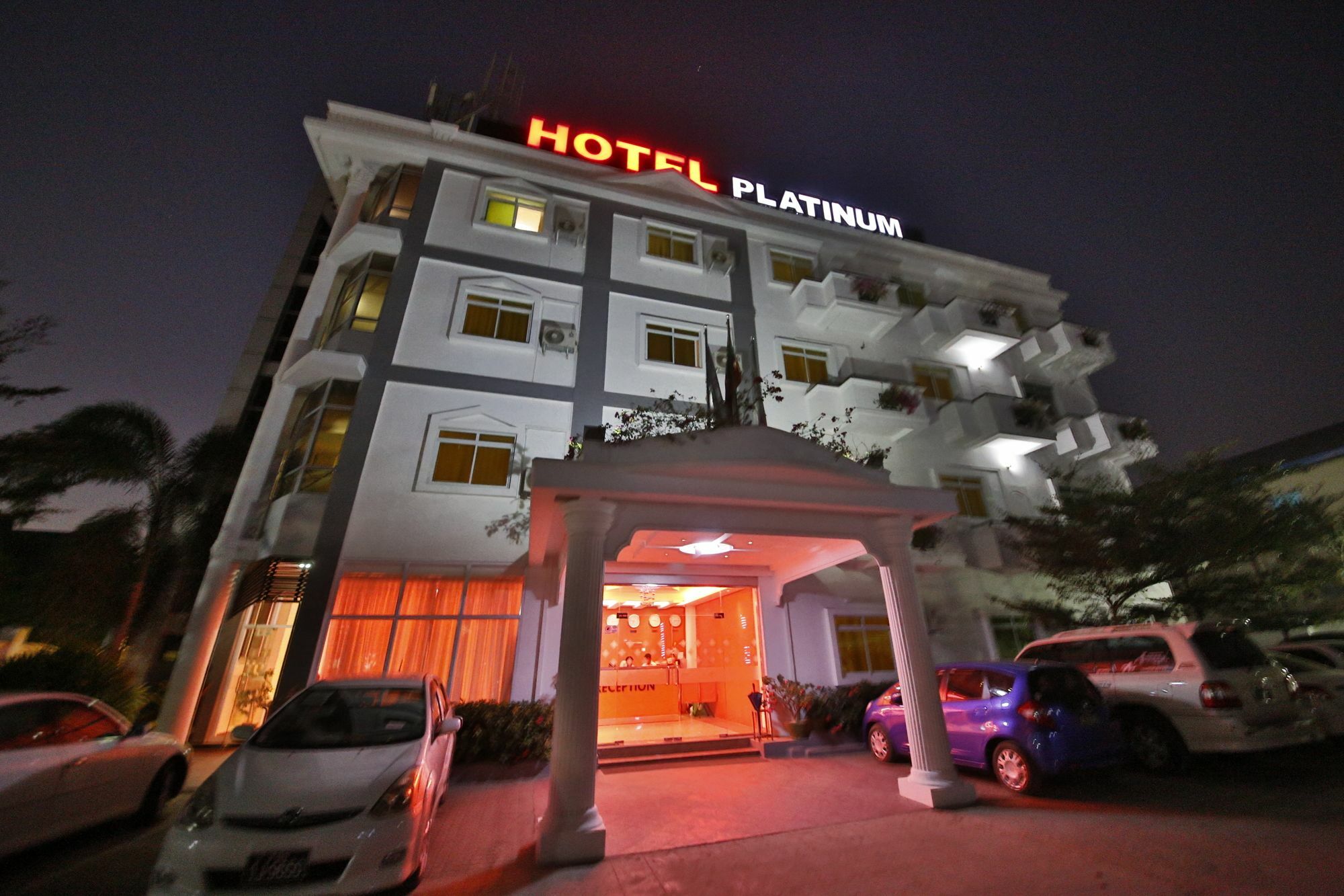 Hotel 72 Yangon Esterno foto